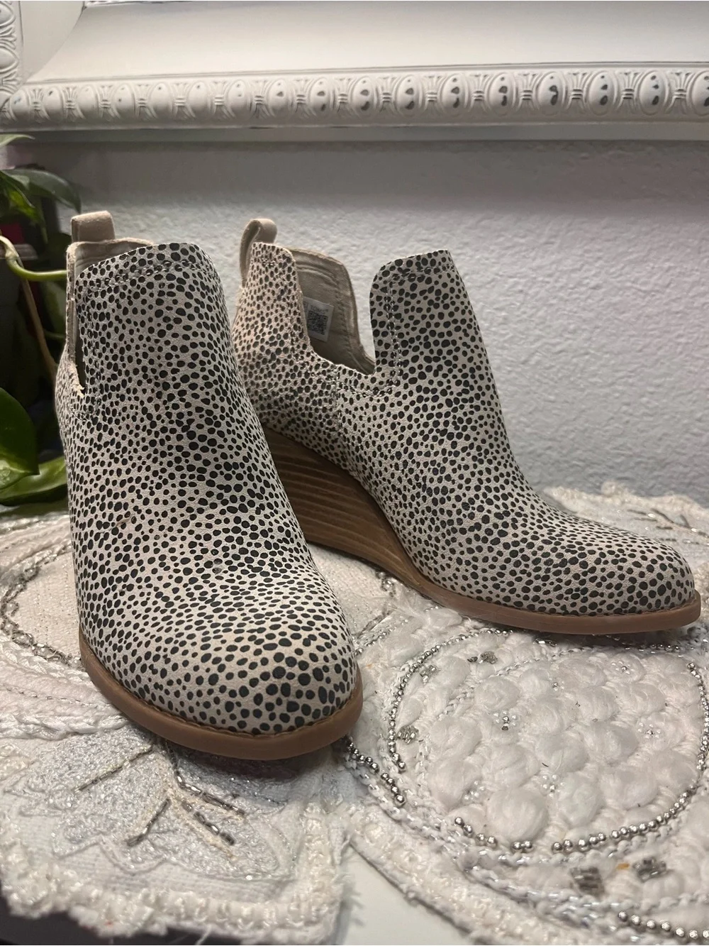 Toms Leopard-Print Wedge Ankle Booties in Beige and Black (6) see description